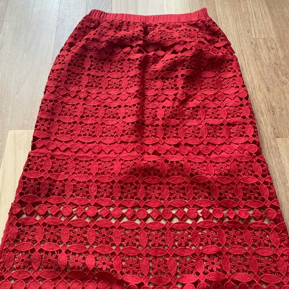 Red Lace Skirt - Picture 1 of 2